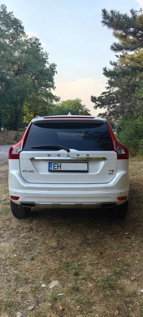 Volvo XC60 T5 4X4 5ЦИЛ 2.5 куб.см ТОП ОБОРУДВАНЕ, снимка 5