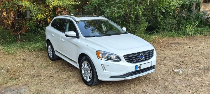 Volvo XC60 T5 4X4 5ЦИЛ 2.5 куб.см ТОП ОБОРУДВАНЕ, снимка 1 - Автомобили и джипове - 49018373