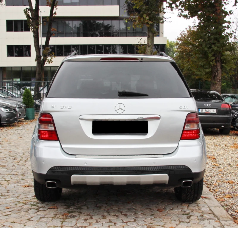 Mercedes-Benz ML 320 CDI, снимка 6 - Автомобили и джипове - 49546093