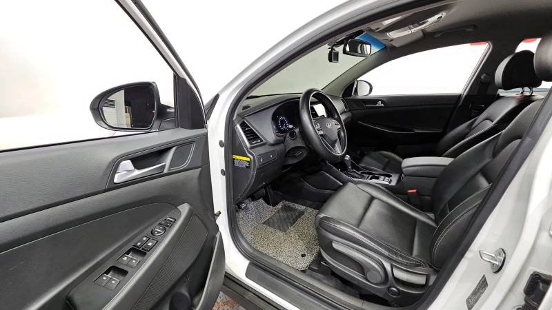 Hyundai Tucson 2.0 2WD MODERN autogeorge.com, снимка 10 - Автомобили и джипове - 51903288