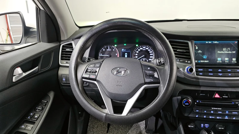 Hyundai Tucson 2.0 2WD MODERN autogeorge.com, снимка 16 - Автомобили и джипове - 51903288