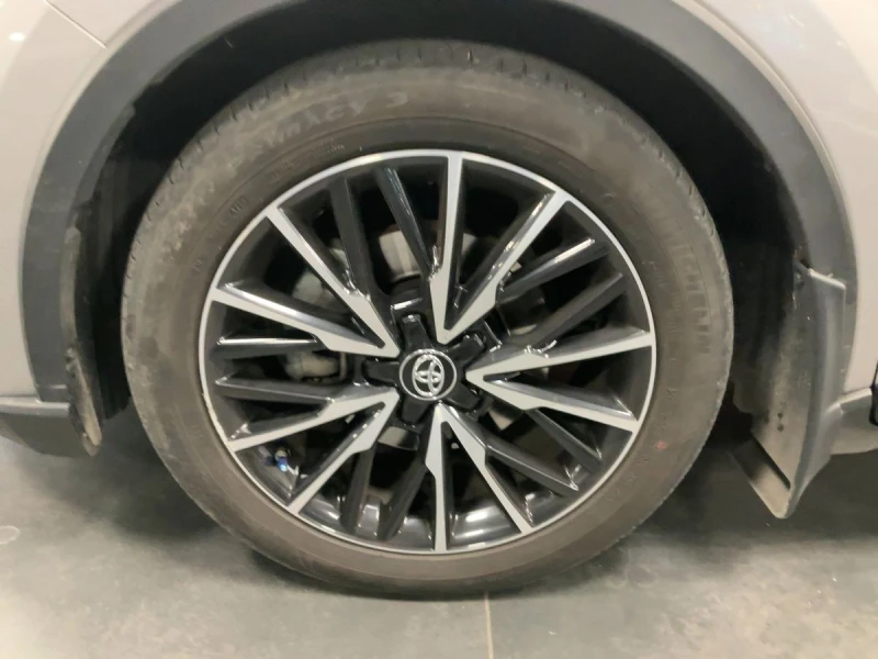Toyota C-HR 1.8i Hybrid* Lounge* Bi-Tone* JBL* Камера* , снимка 7 - Автомобили и джипове - 52952732