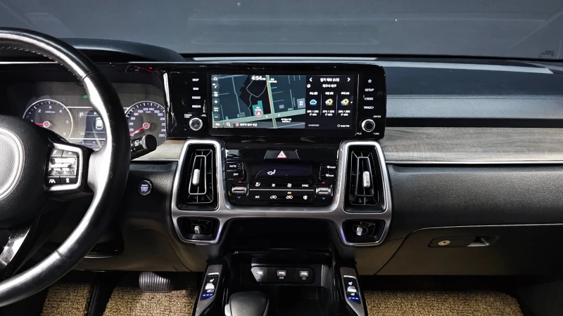 Kia Sorento 2.2CRDI/4x4/Пълна сервизна !!!, снимка 13 - Автомобили и джипове - 53373668