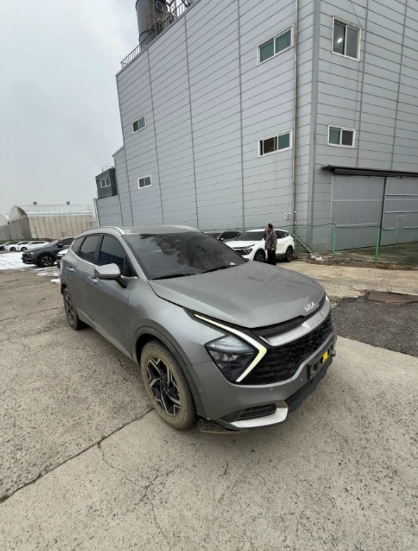 Kia Sportage 2.0 CRDI 4x4 - OЧАКВАН ВНОС, снимка 2 - Автомобили и джипове - 54607937