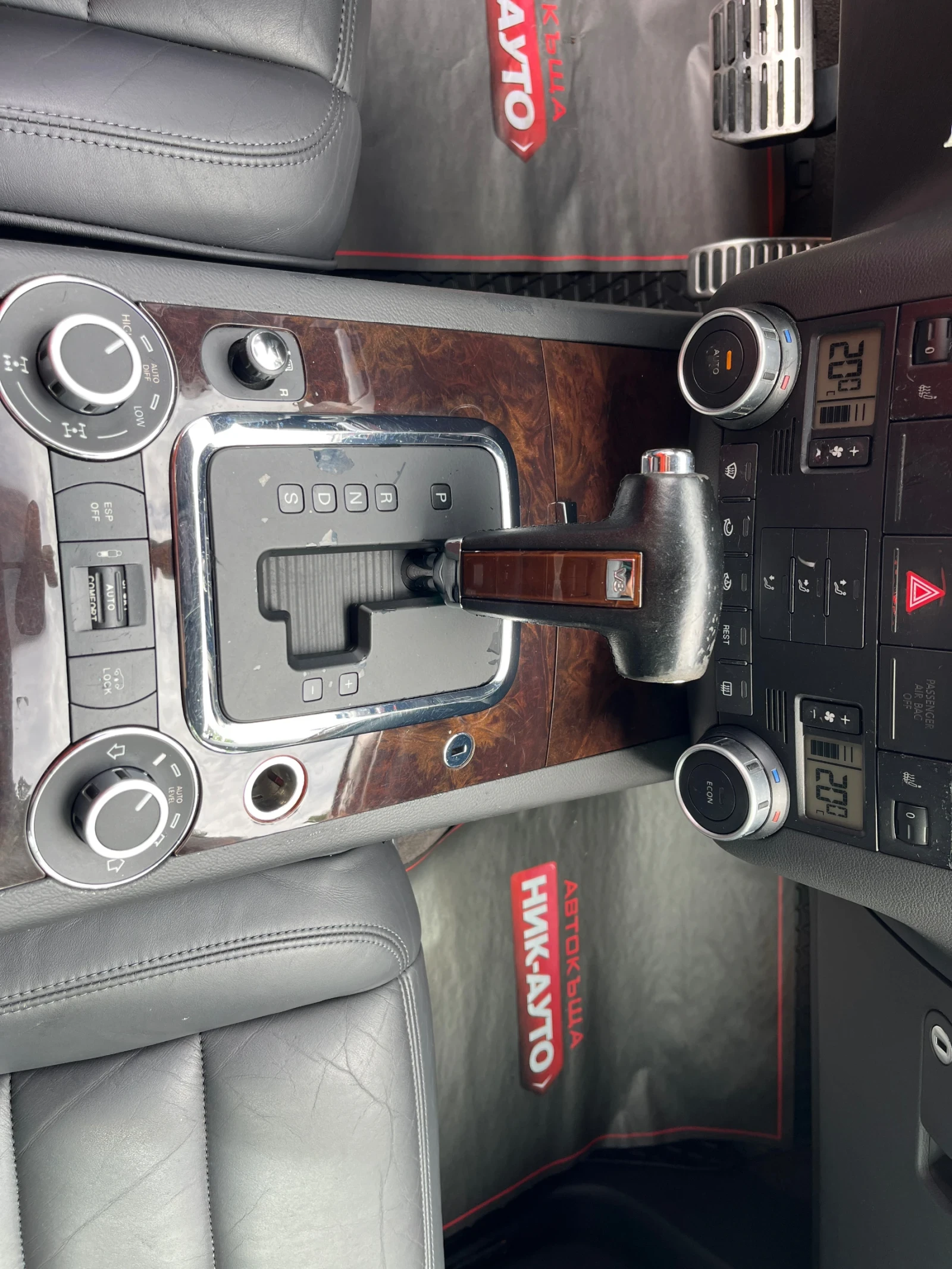 VW Touareg 4.2 V8 4x4 - изображение 7