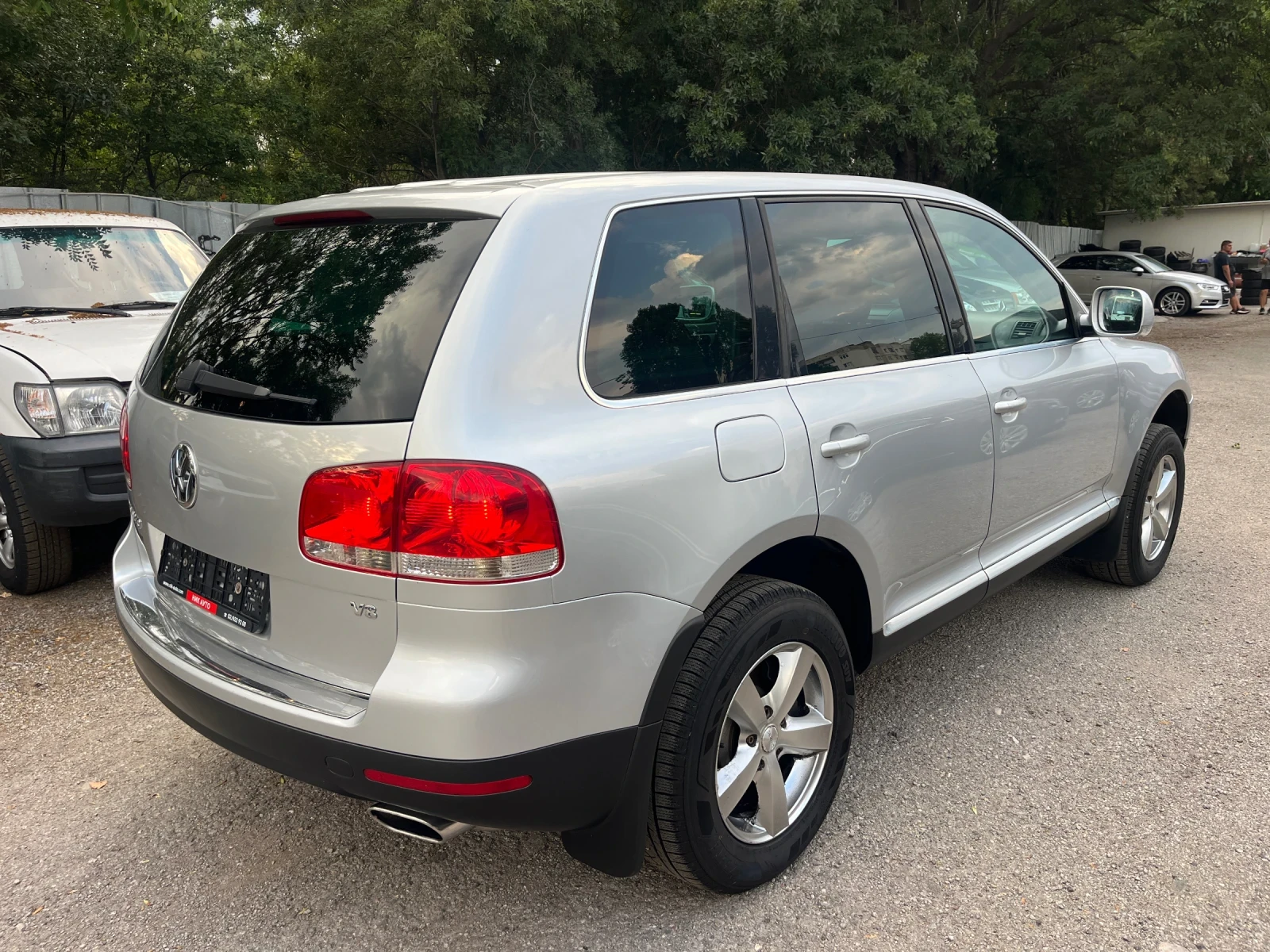 VW Touareg 4.2 V8 4x4 - изображение 5