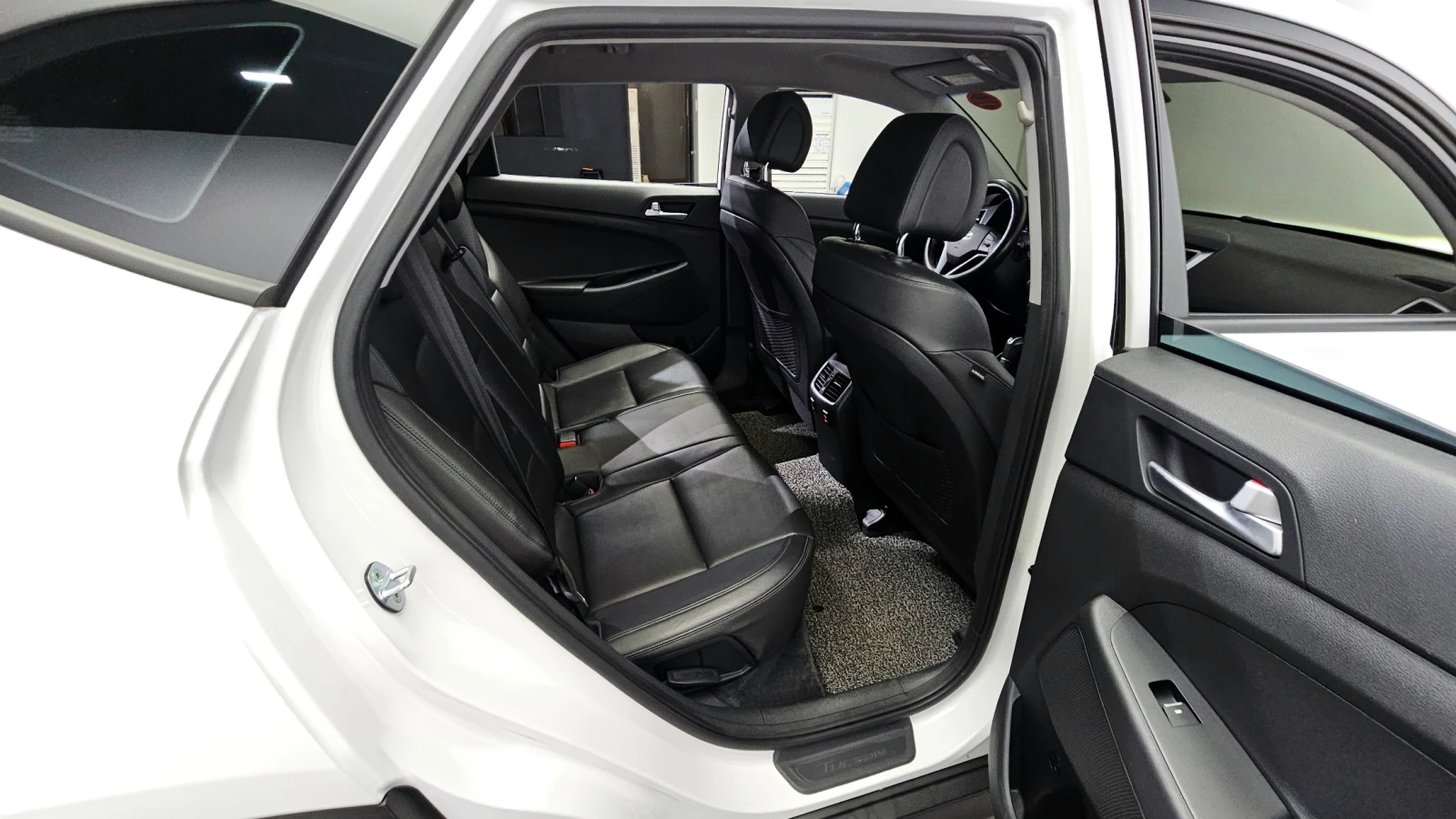 Hyundai Tucson 2.0 2WD MODERN | Mobile.bg   12