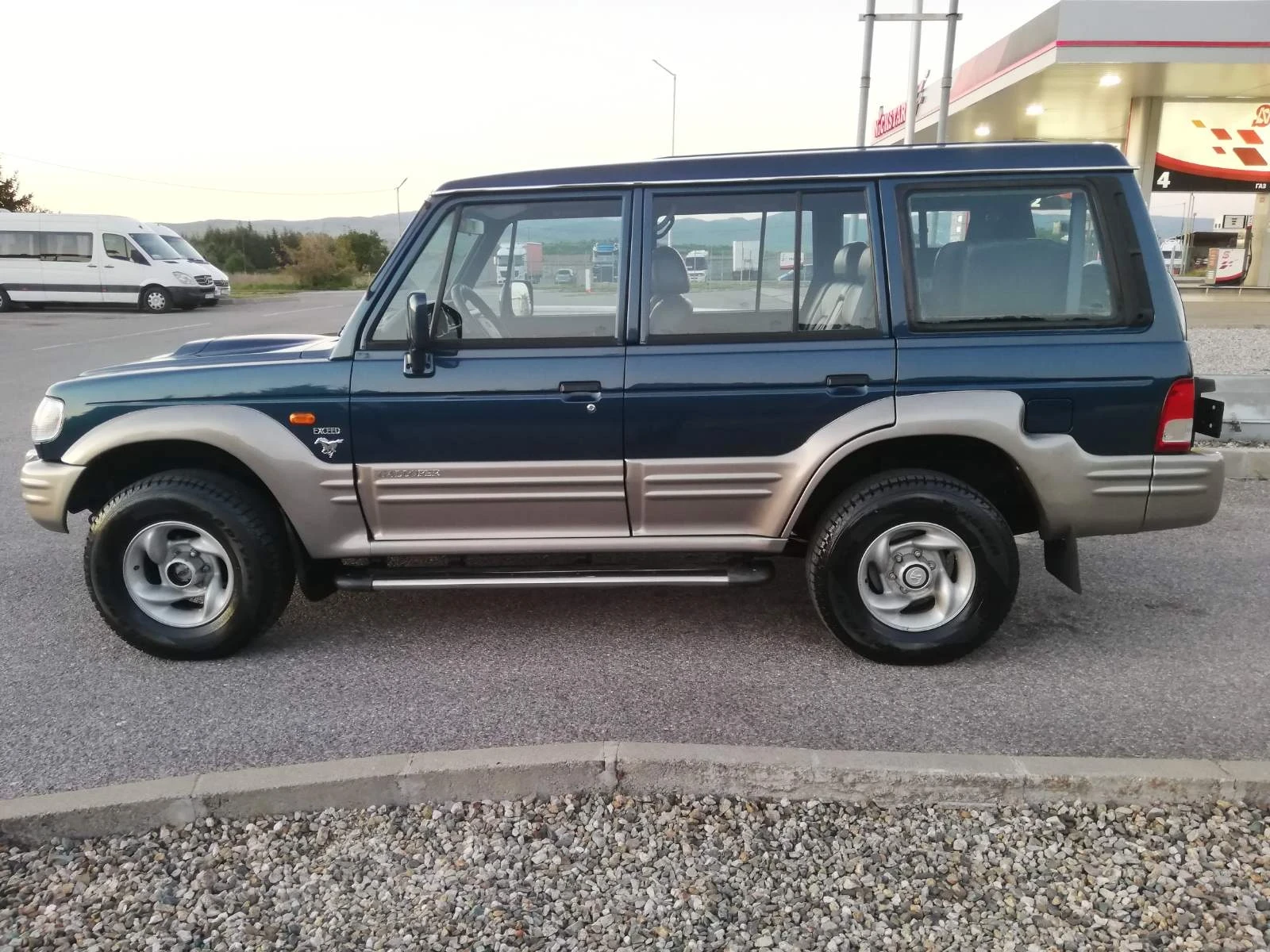Hyundai Galloper 2.5TDI, снимка 8 - Автомобили и джипове - 54334506