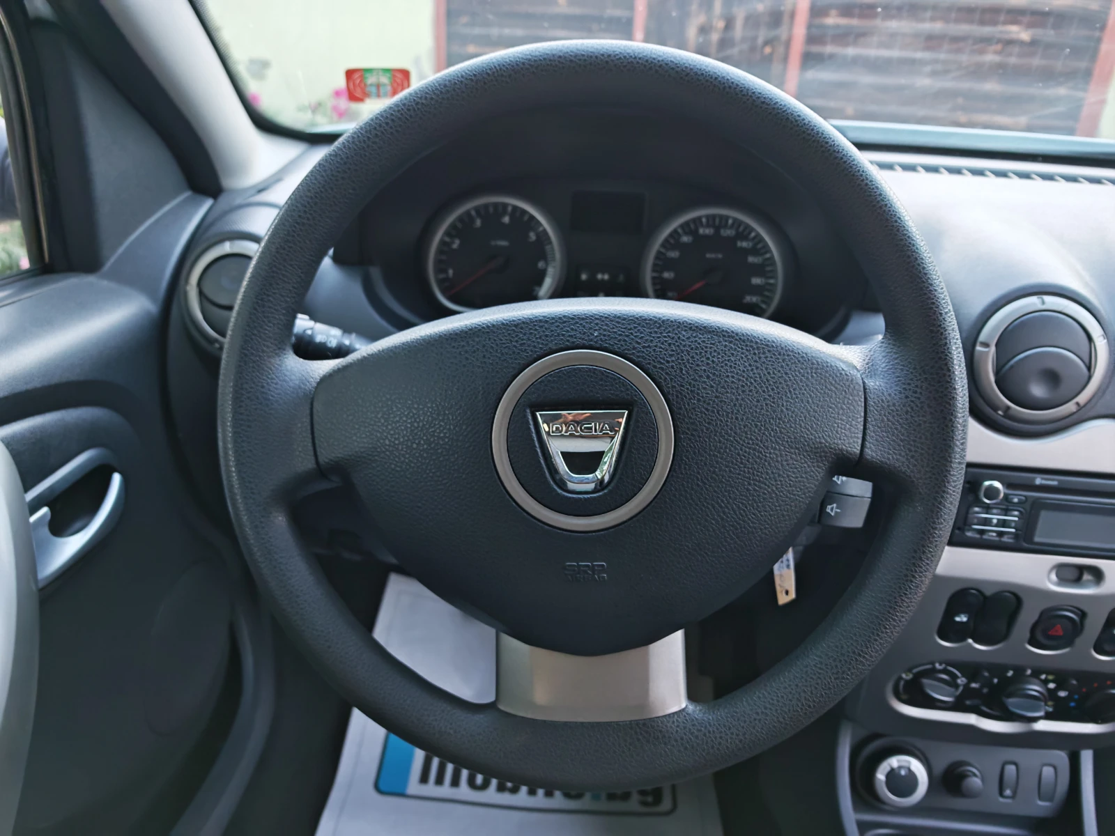 Dacia Duster 1.5DCI-4x4-6 скорости, снимка 13 - Автомобили и джипове - 55061735