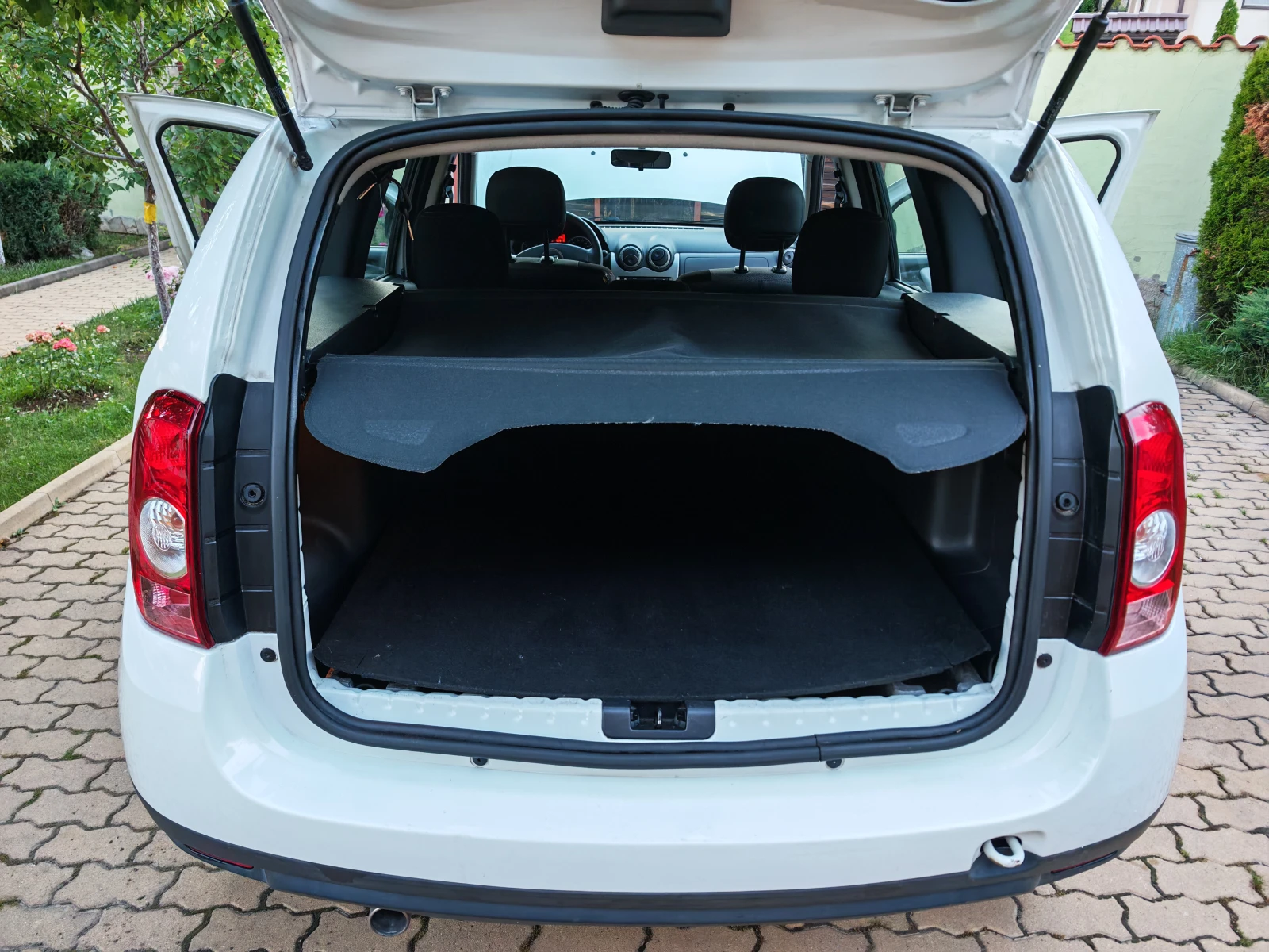 Dacia Duster 1.5DCI-4x4-6 скорости, снимка 15 - Автомобили и джипове - 55061735