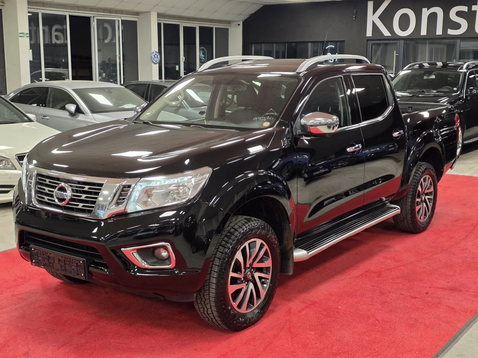 Nissan Navara NP300 | Tekna | 2.3dCi 190hp | Automatic , снимка 3 - Автомобили и джипове - 55068915