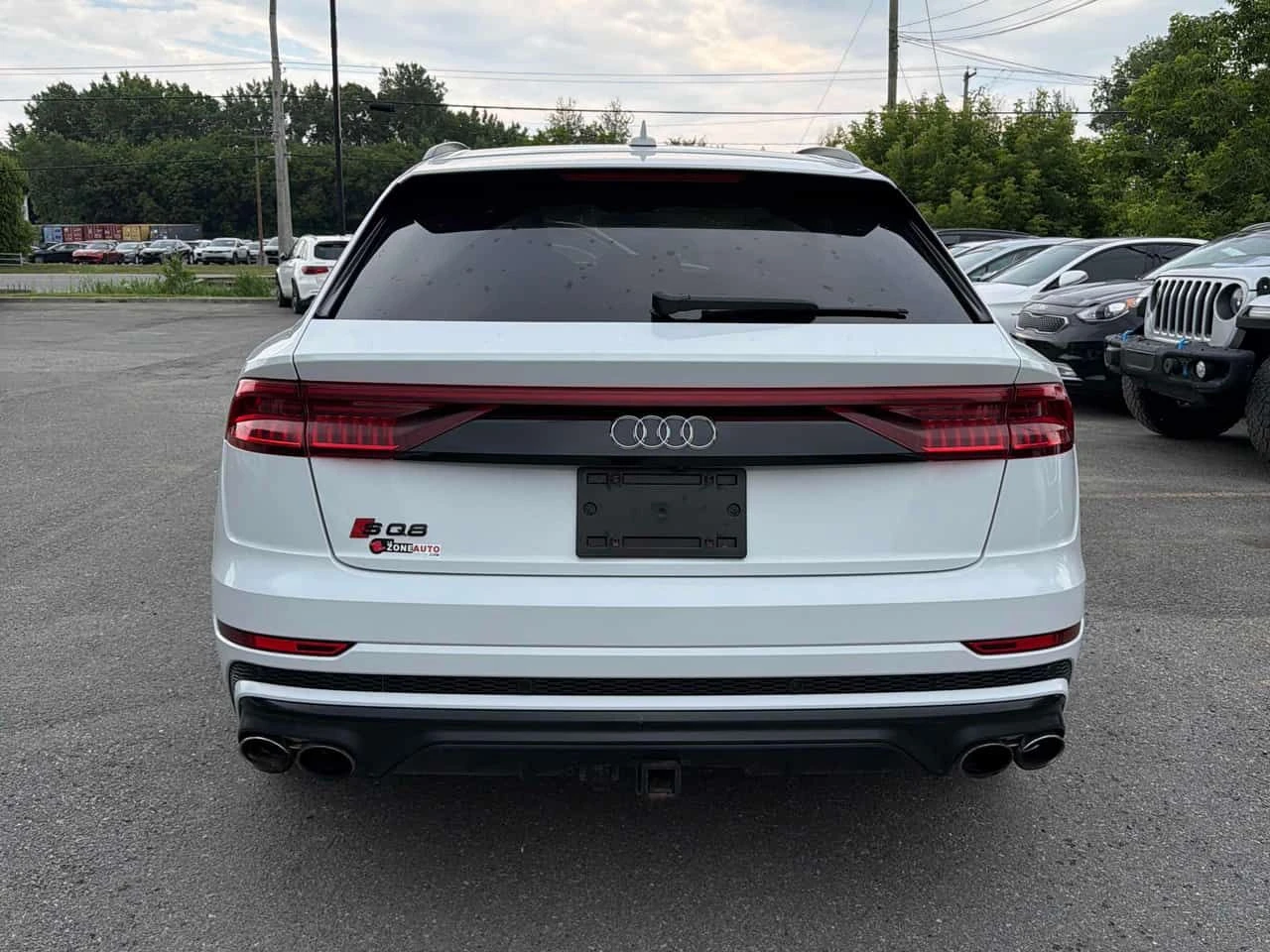 Audi SQ8 4.0 TFSI quattro/ОБДУХВАНЕ/ПАНОРАМА/ДИСТРОНИК/360, снимка 5 - Автомобили и джипове - 55270490