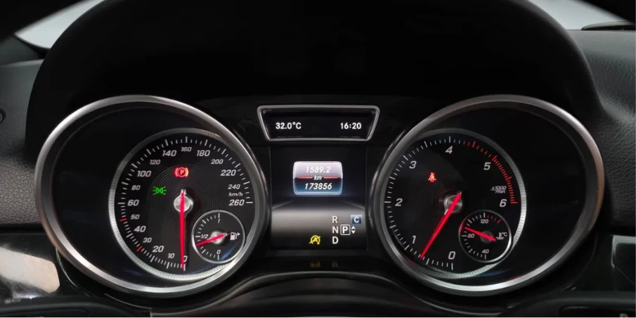 Mercedes-Benz GLE 350 * АВТО КРЕДИТ* ЦЕНА ДО БГ * Сервизна история * , снимка 10 - Автомобили и джипове - 55414846