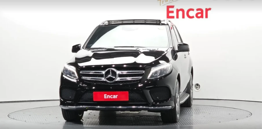 Mercedes-Benz GLE 350 * АВТО КРЕДИТ* ЦЕНА ДО БГ * Сервизна история * , снимка 3 - Автомобили и джипове - 55414846