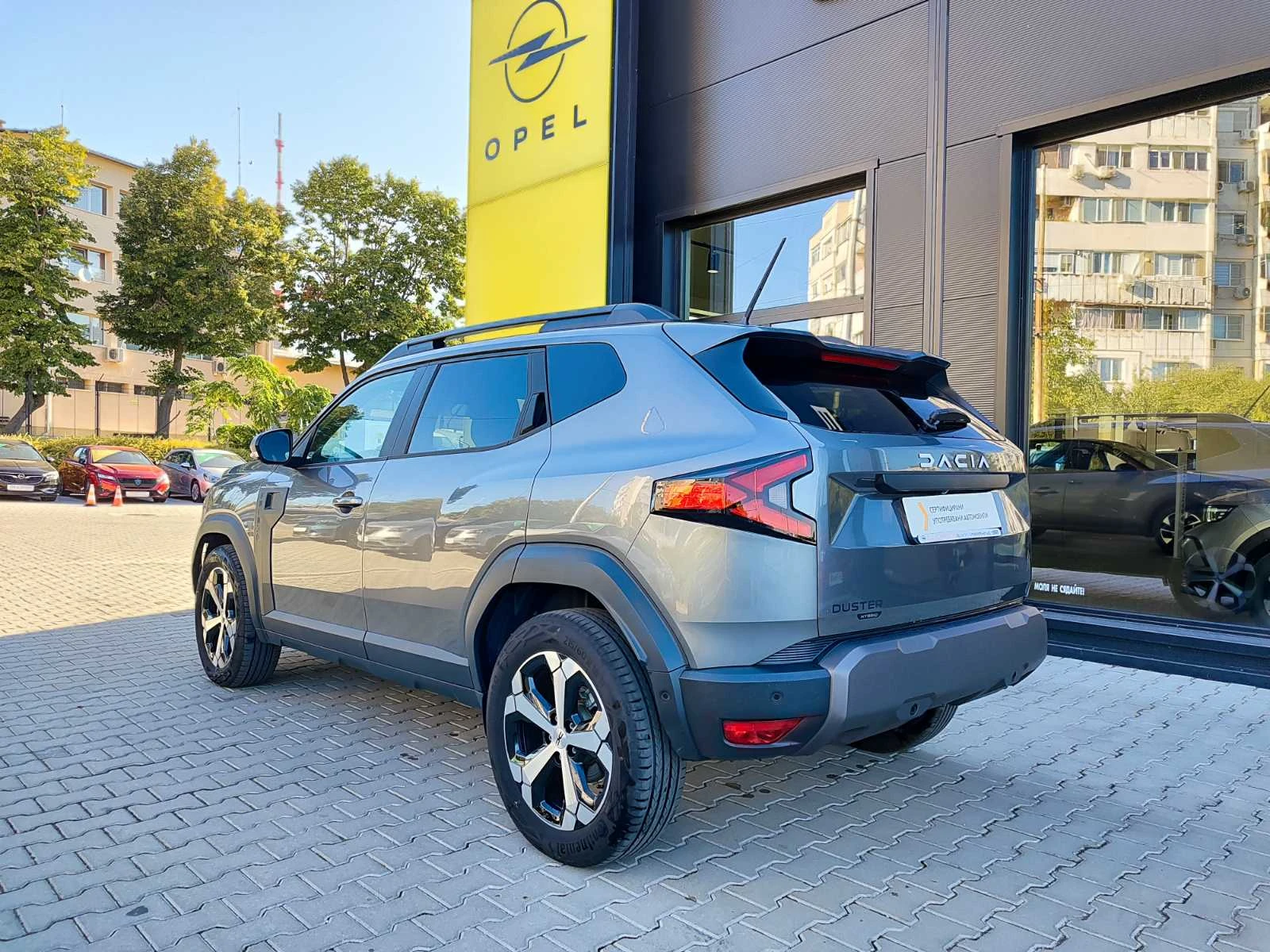 Dacia Duster Duster 1.6 Full Hybrid, снимка 6 - Автомобили и джипове - 56113540