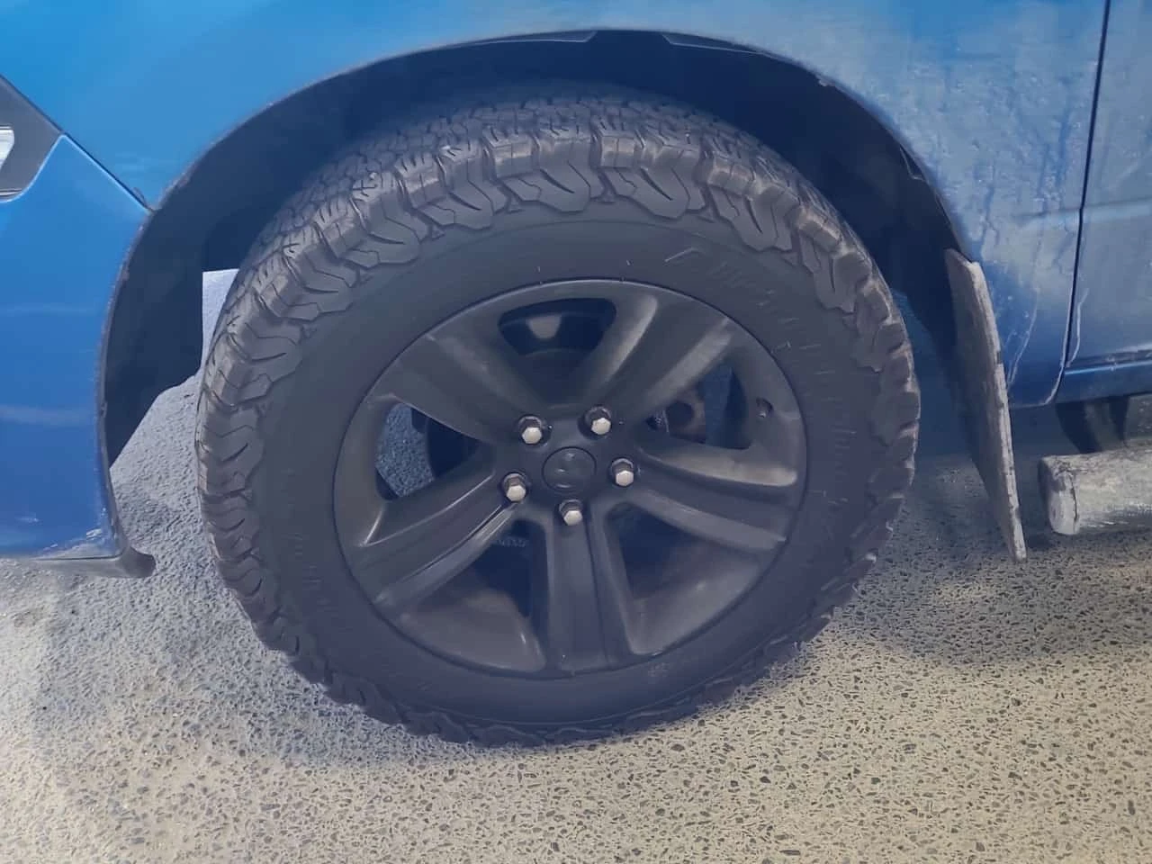 Dodge RAM 1500 4x4 Crew Cab 5'7" Box Sport * АВТОКРЕДИТ *, снимка 7 - Автомобили и джипове - 56211883