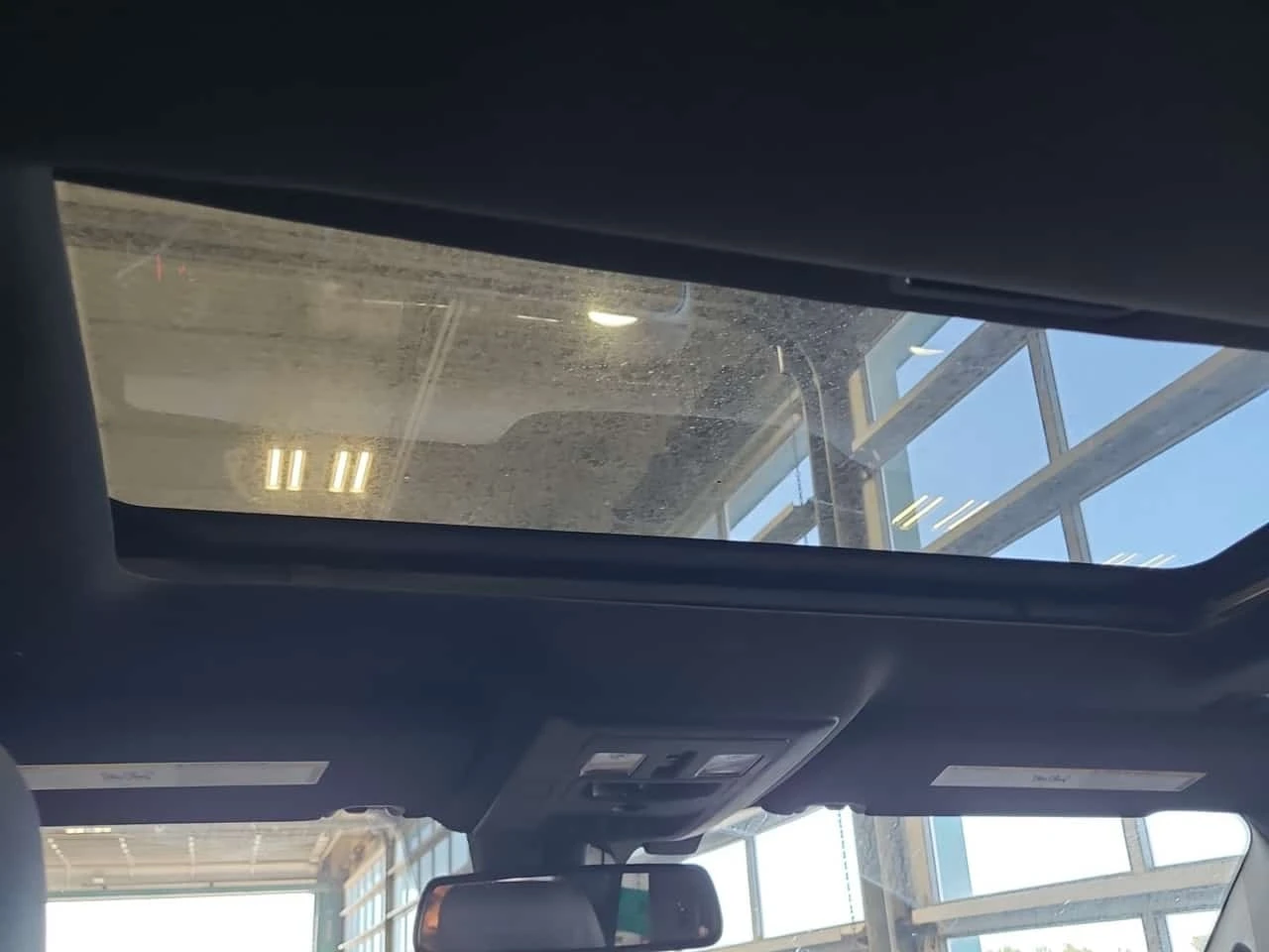 Dodge RAM 1500 4x4 Crew Cab 5'7" Box Sport * АВТОКРЕДИТ *, снимка 14 - Автомобили и джипове - 56211883