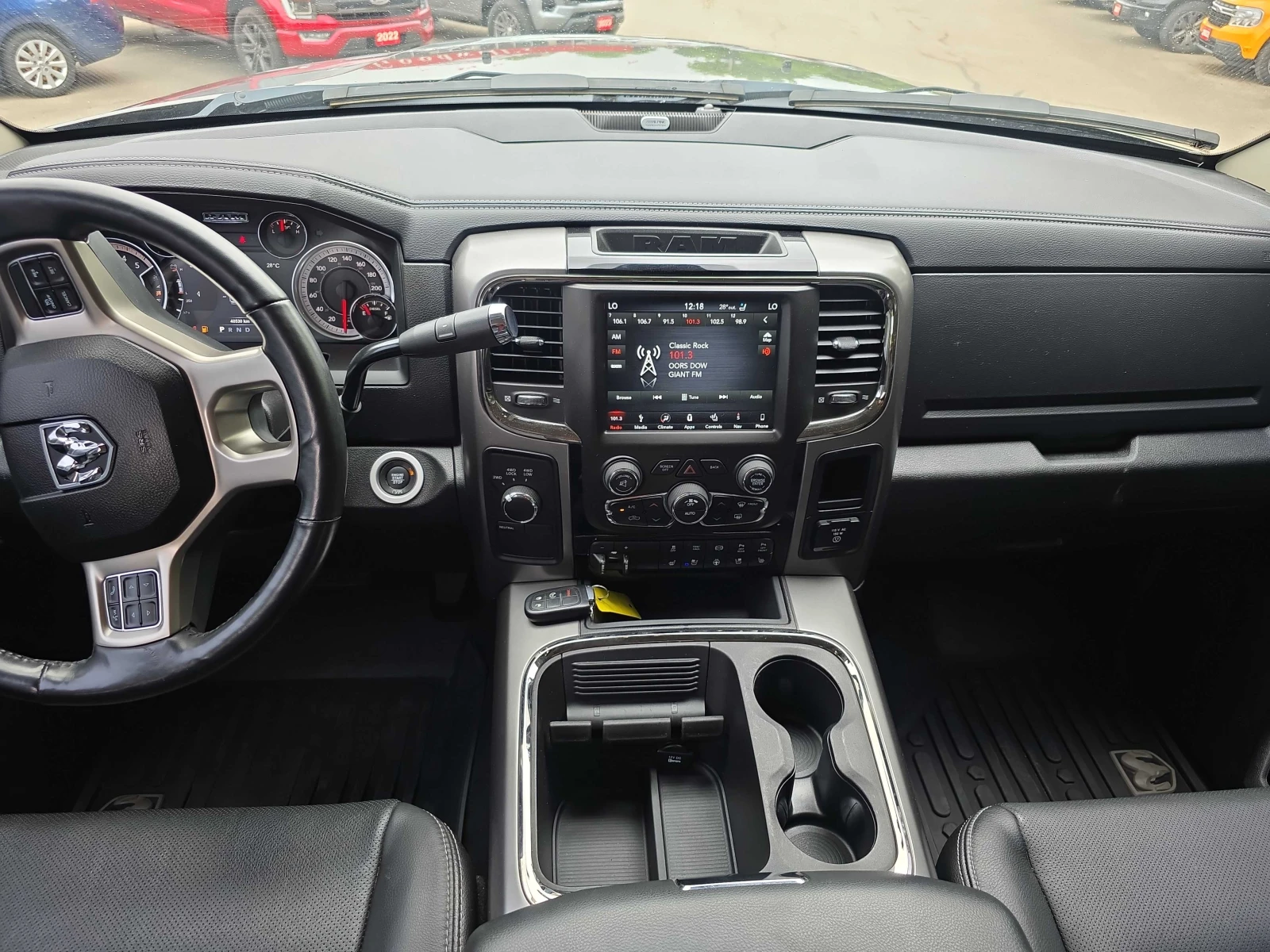 Dodge RAM 2500 Laramie, снимка 15 - Автомобили и джипове - 56555653