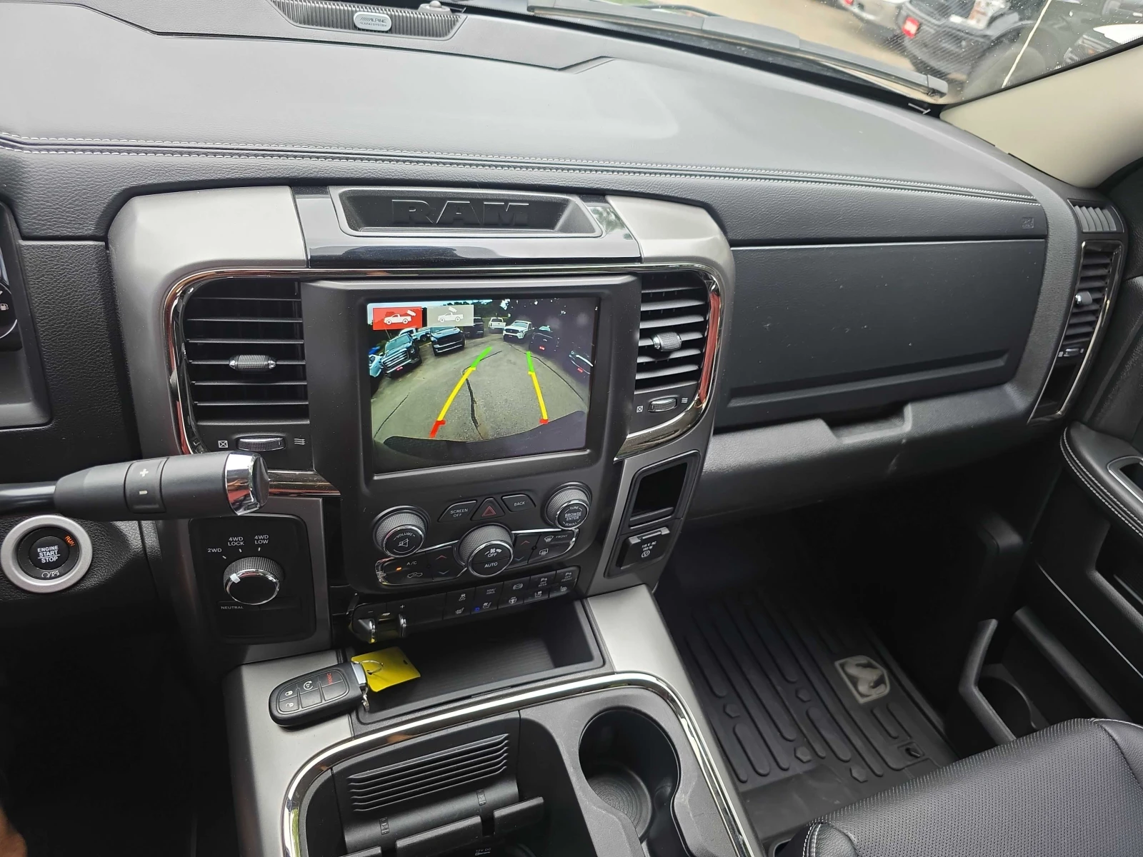 Dodge RAM 2500 Laramie, снимка 9 - Автомобили и джипове - 56555653