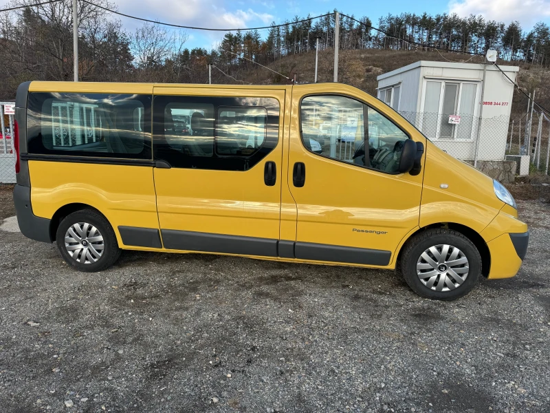 Renault Trafic 2.0DCI Дълга База 8+ 1, снимка 2 - Бусове и автобуси - 47991806