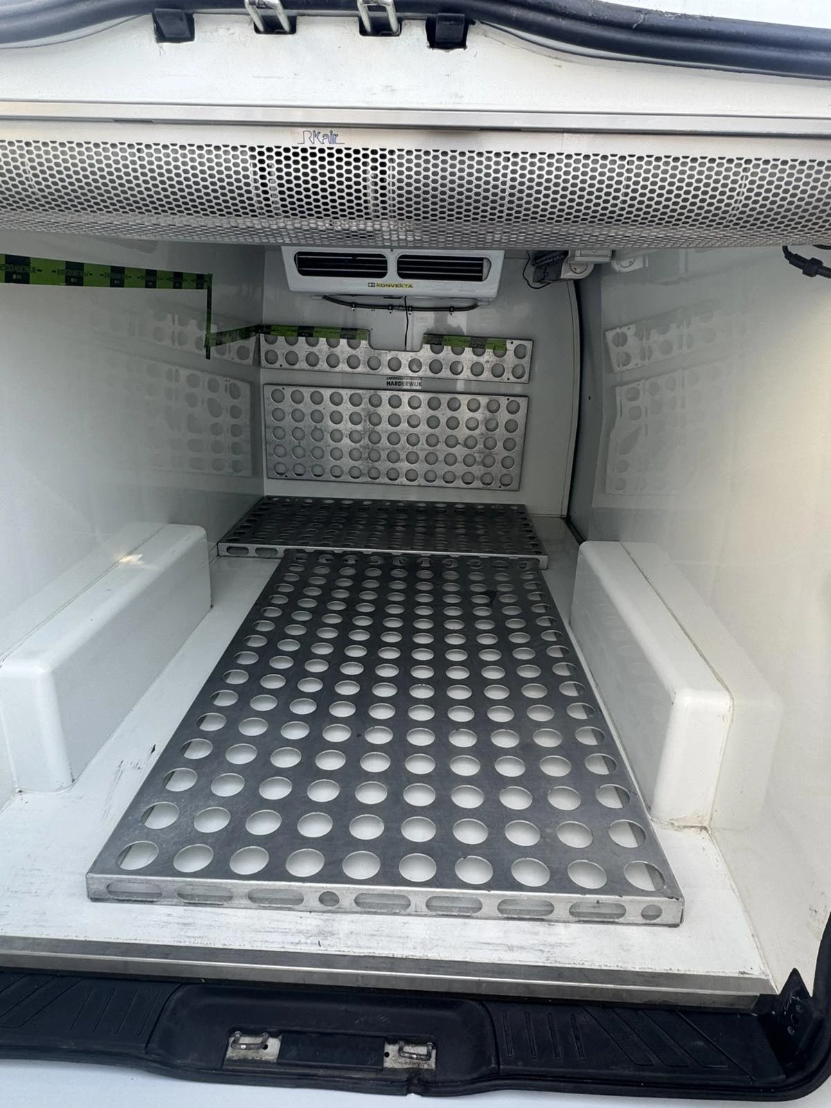 Mercedes-Benz Vito 90 kwh, снимка 10 - Бусове и автобуси - 56732868
