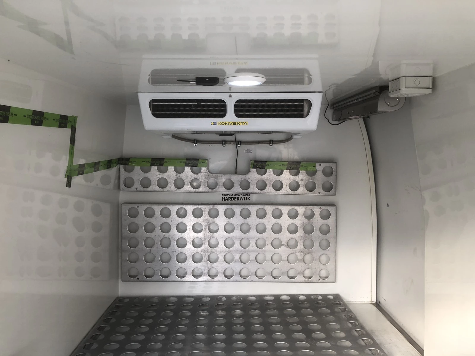 Mercedes-Benz Vito 90 kwh, снимка 11 - Бусове и автобуси - 56225967