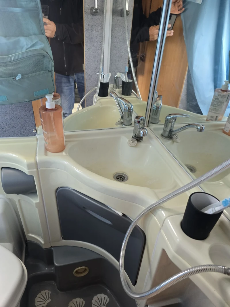 Кемпер Peugeot AUTOCRUISE, снимка 10 - Каравани и кемпери - 52073431