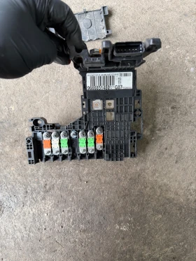 Модул за зареждане на батерията Citroen DS5 Peugeot 508 9666851480, снимка 2