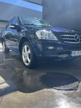     Mercedes-Benz 320
