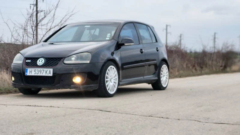 VW Golf GTI, снимка 2 - Автомобили и джипове - 48931866