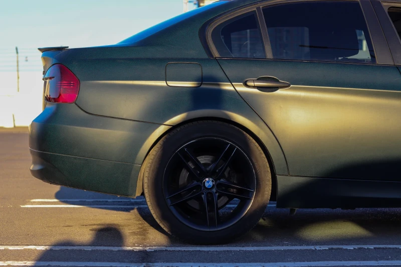 BMW 325 I Business Line, снимка 5 - Автомобили и джипове - 51967850