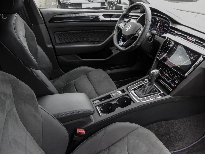 VW Arteon SHOOTING BRAKE* R* 4M* DSG* DISTR* KEYLESS* , снимка 12 - Автомобили и джипове - 51758718