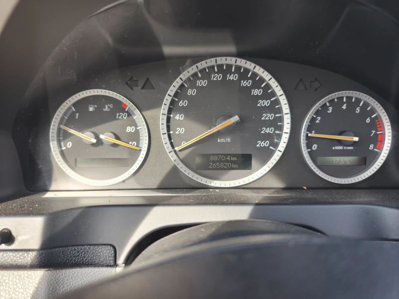 Mercedes-Benz C 230 W204, снимка 8 - Автомобили и джипове - 52741640