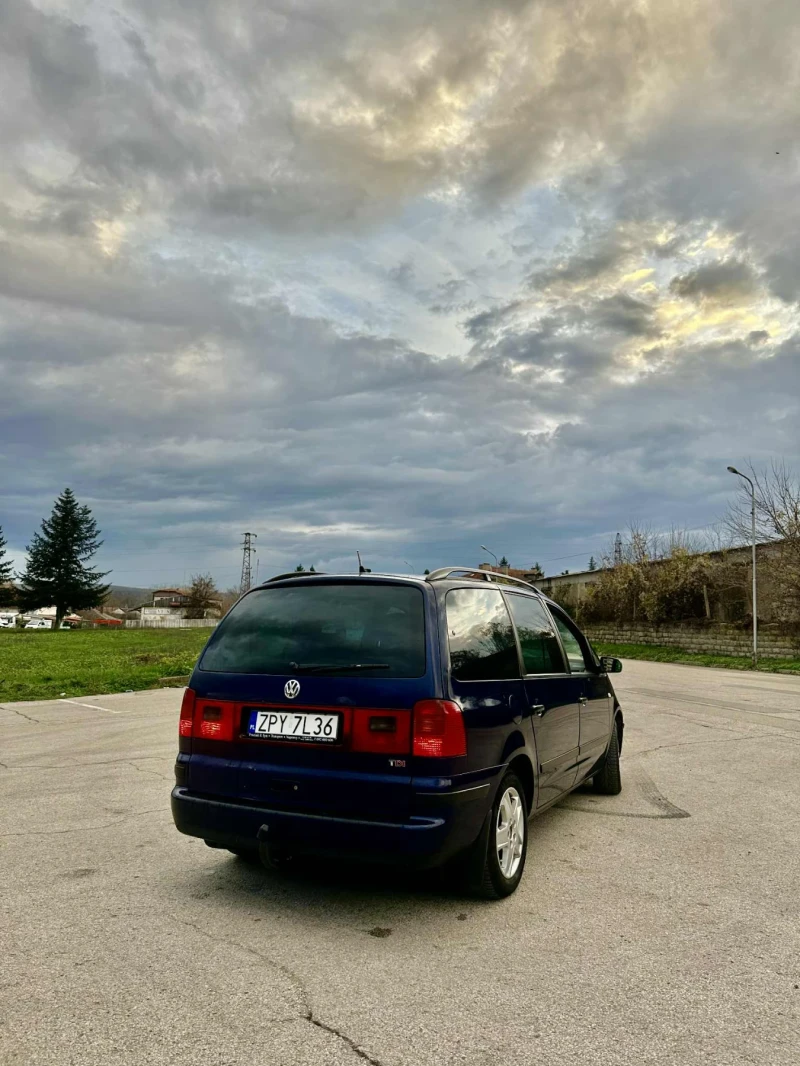 VW Sharan, снимка 12 - Автомобили и джипове - 52567585