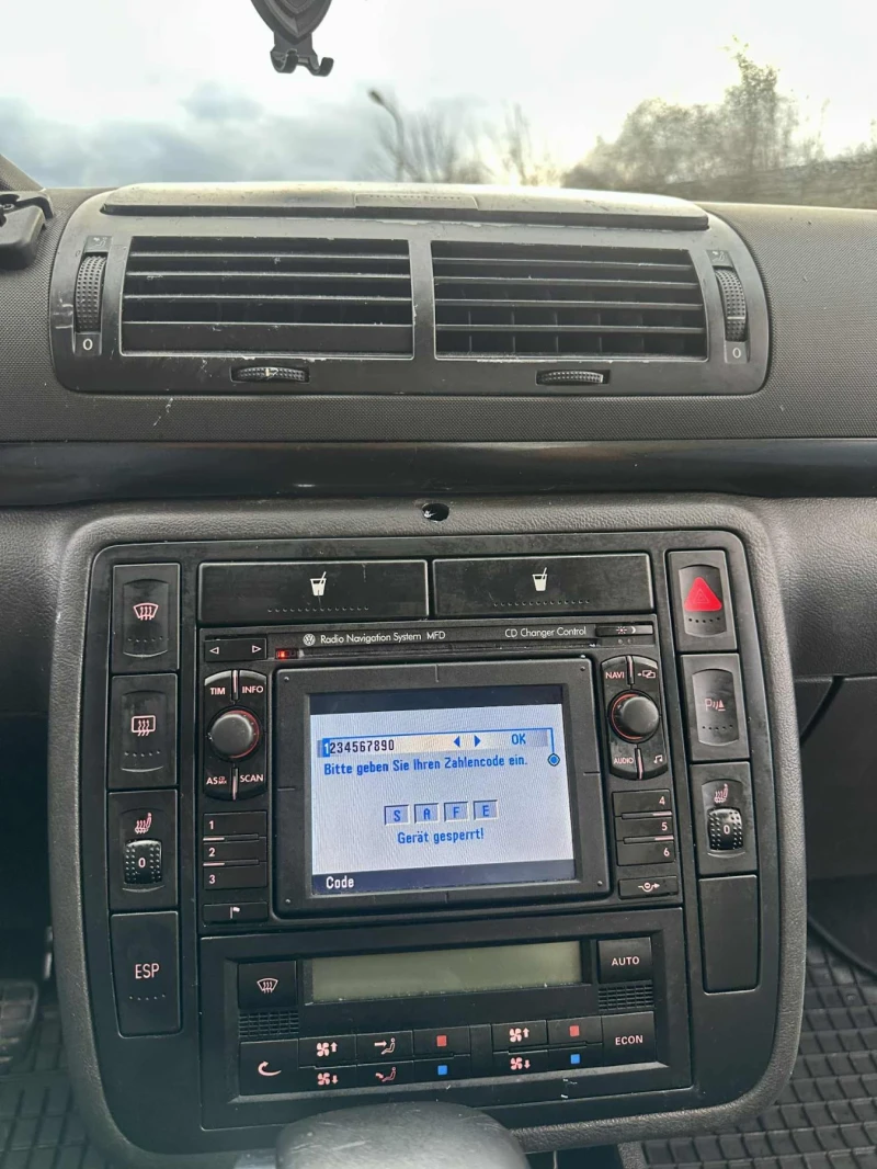 VW Sharan, снимка 6 - Автомобили и джипове - 52567585