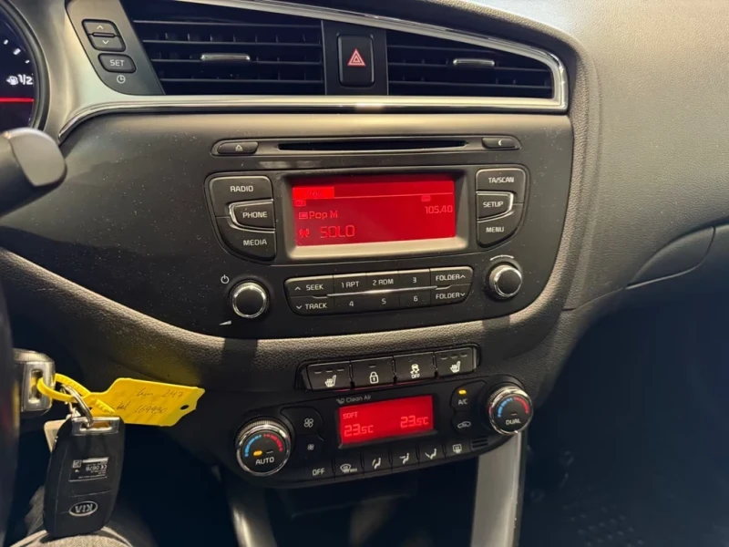 Kia Ceed 1.6 CRDi 136ps Edition 7 Euro6, снимка 13 - Автомобили и джипове - 53092337