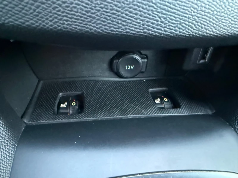 Peugeot 308 1.5/hdi  Панорама , снимка 13 - Автомобили и джипове - 53102103