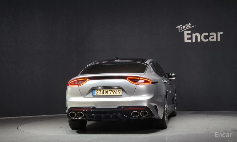 Kia Stinger, снимка 4 - Автомобили и джипове - 53479286