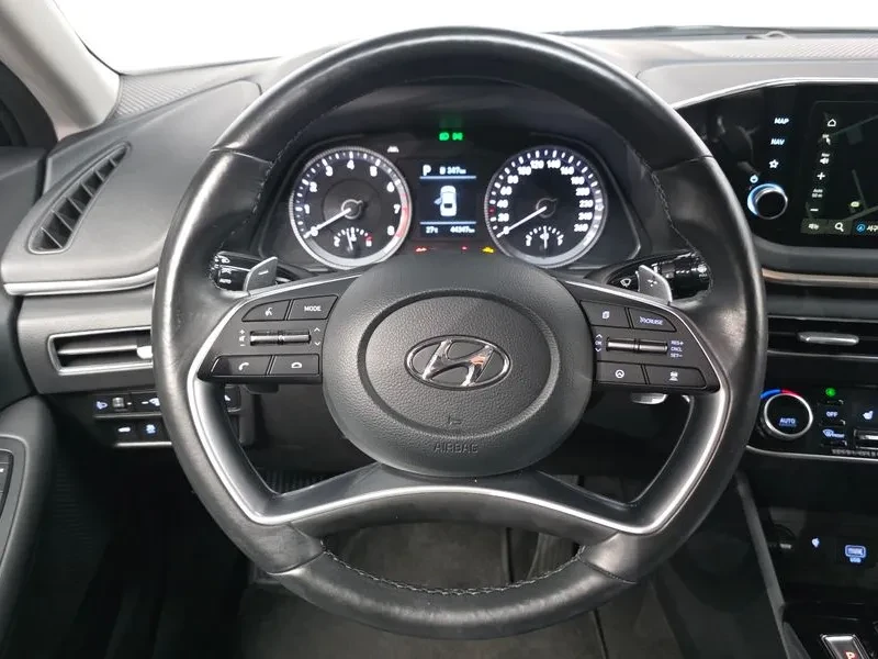 Hyundai Sonata 2.0 Premium, снимка 13 - Автомобили и джипове - 55896196