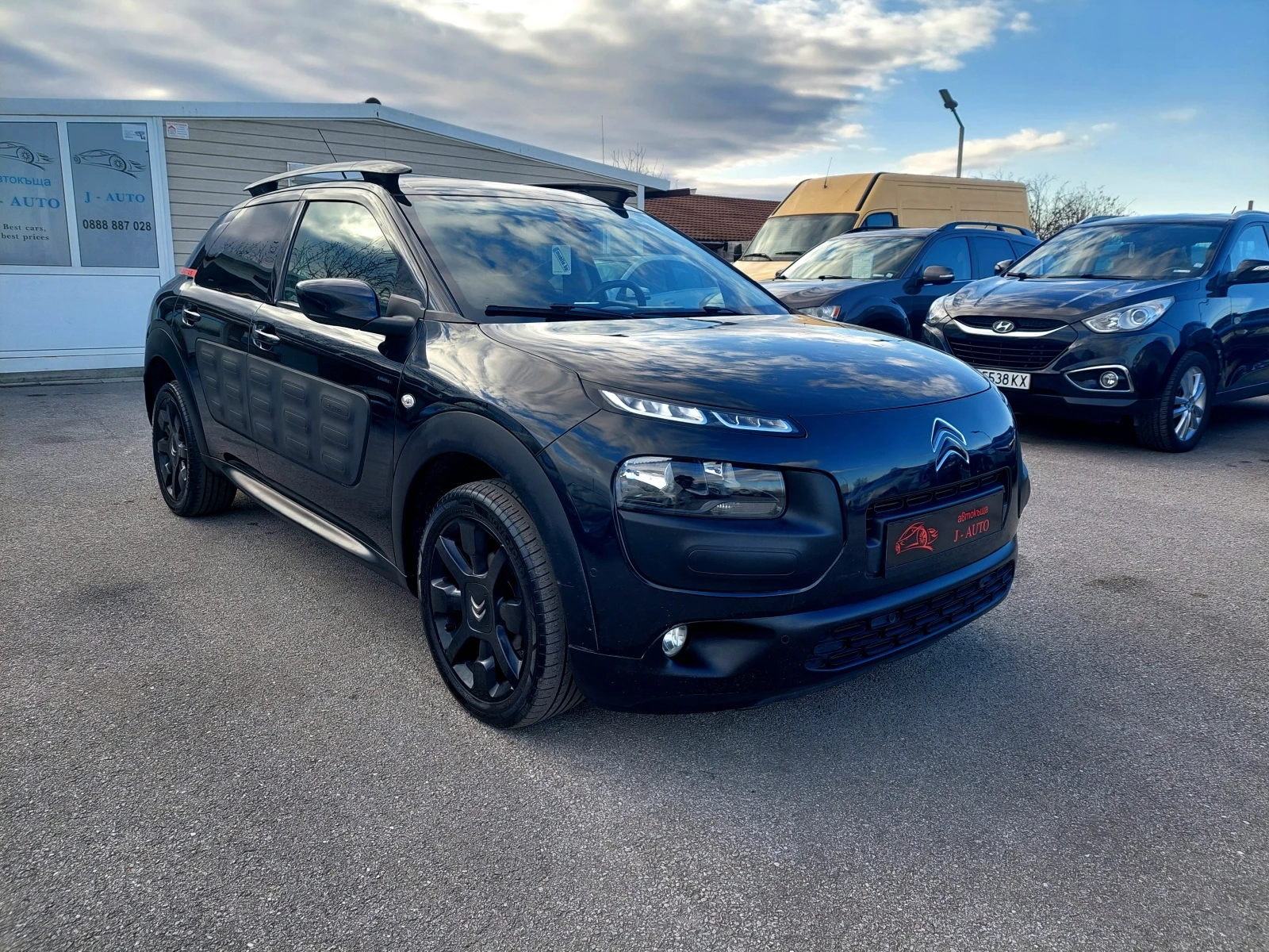 Citroen C4 Cactus 1.6HDI АВТОМАТИК НАВИ - изображение 2