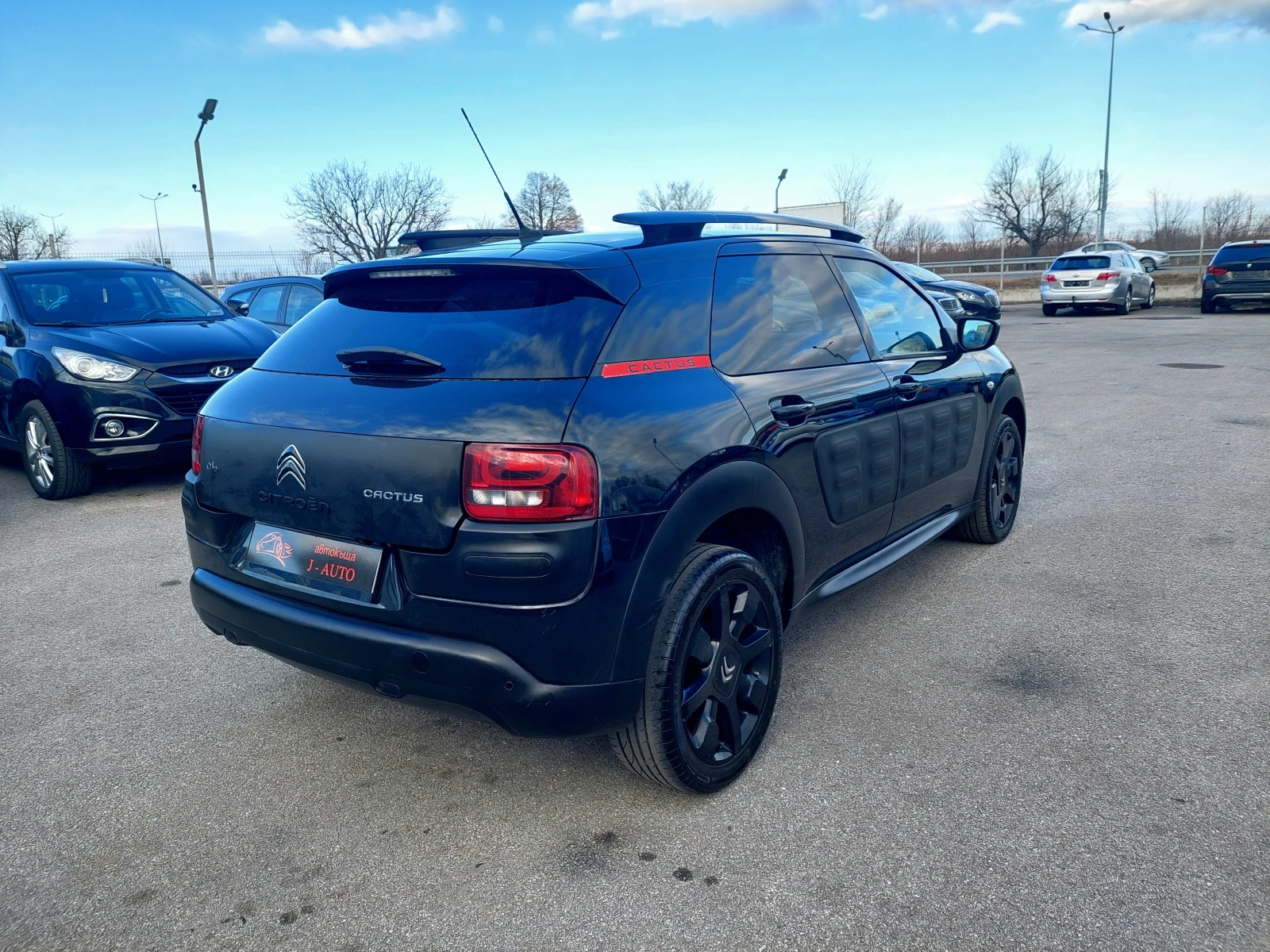 Citroen C4 Cactus 1.6HDI АВТОМАТИК НАВИ - изображение 4