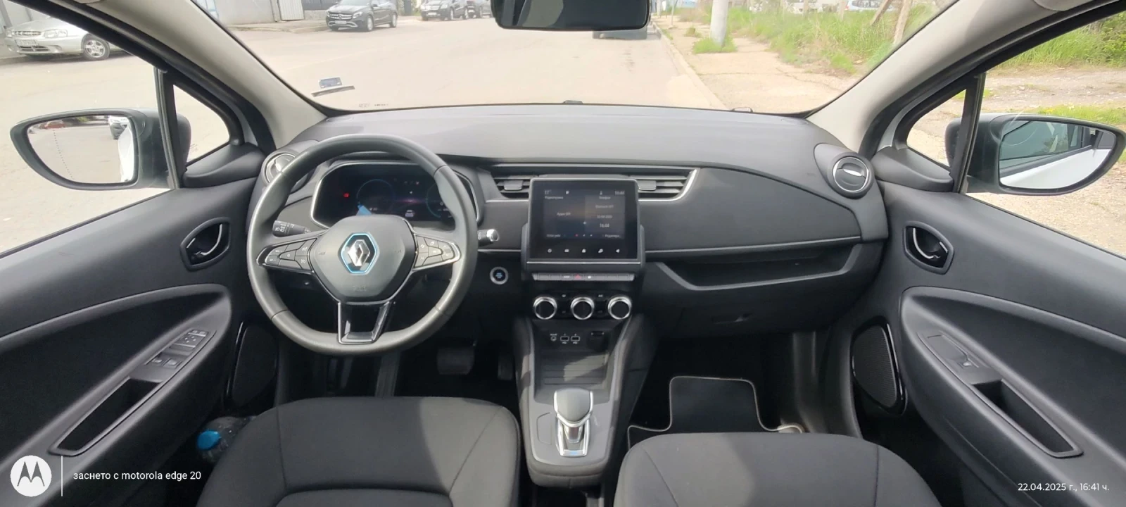 Renault Zoe 41kwh - изображение 9