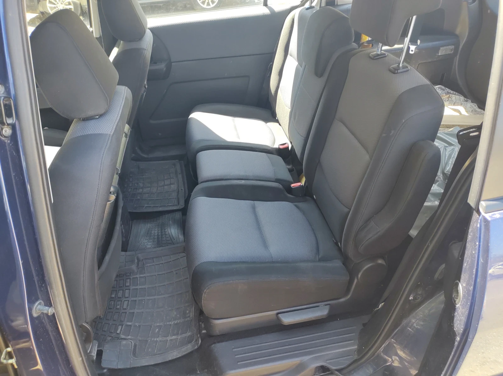 Mazda 5 1.9TDI - изображение 7