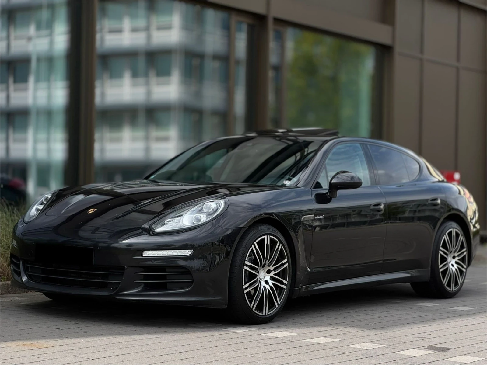 Porsche Panamera Очкаван Внос Porsche Panamera 3.0 Diesel* FACELIFT - изображение 2