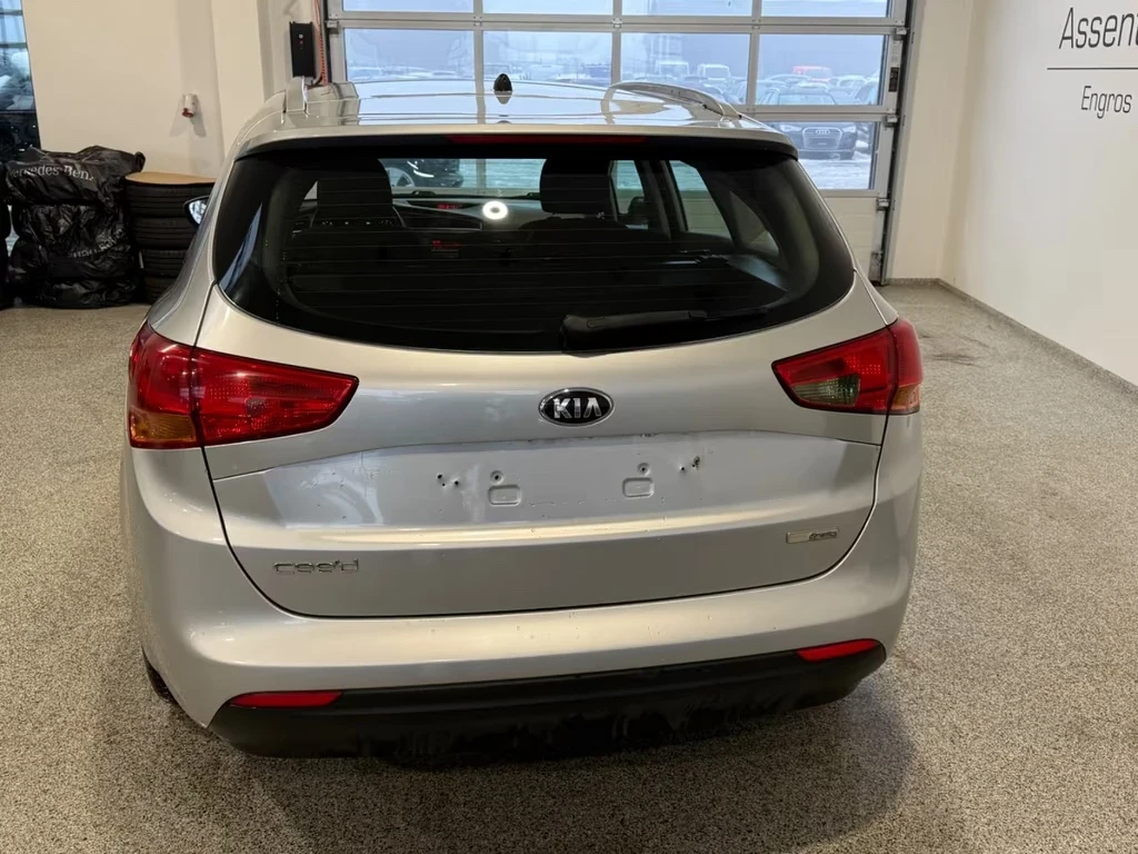 Kia Ceed 1.6 CRDi 136ps Edition 7 Euro6 - изображение 9