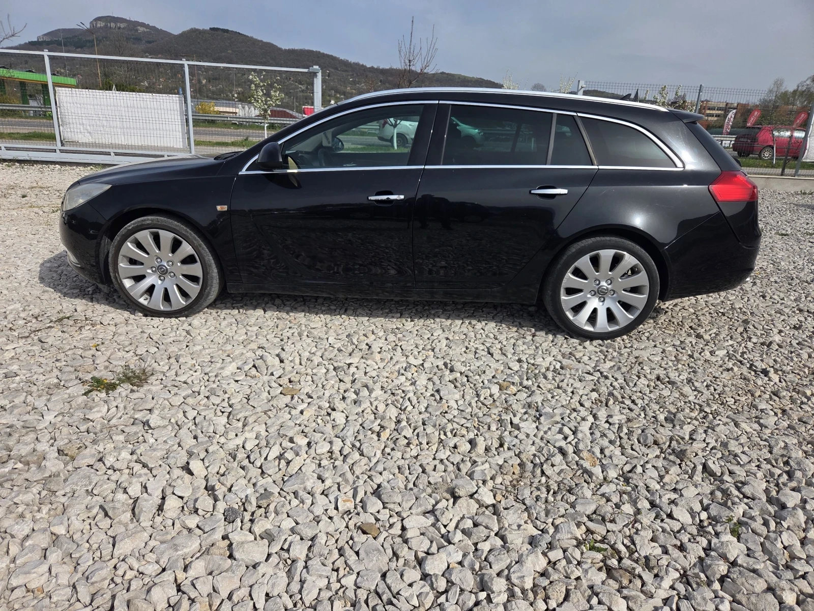 Opel Insignia 2.0cdti* automatik* , снимка 8 - Автомобили и джипове - 53128929