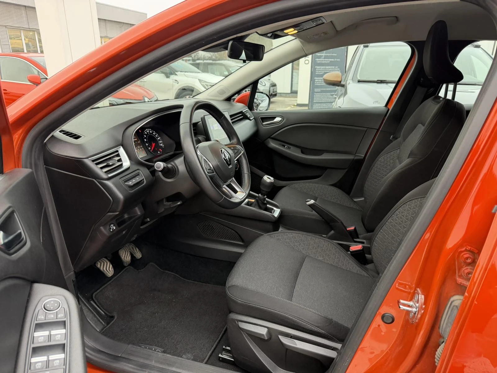 Renault Clio 1.0TCe LPG  - изображение 9