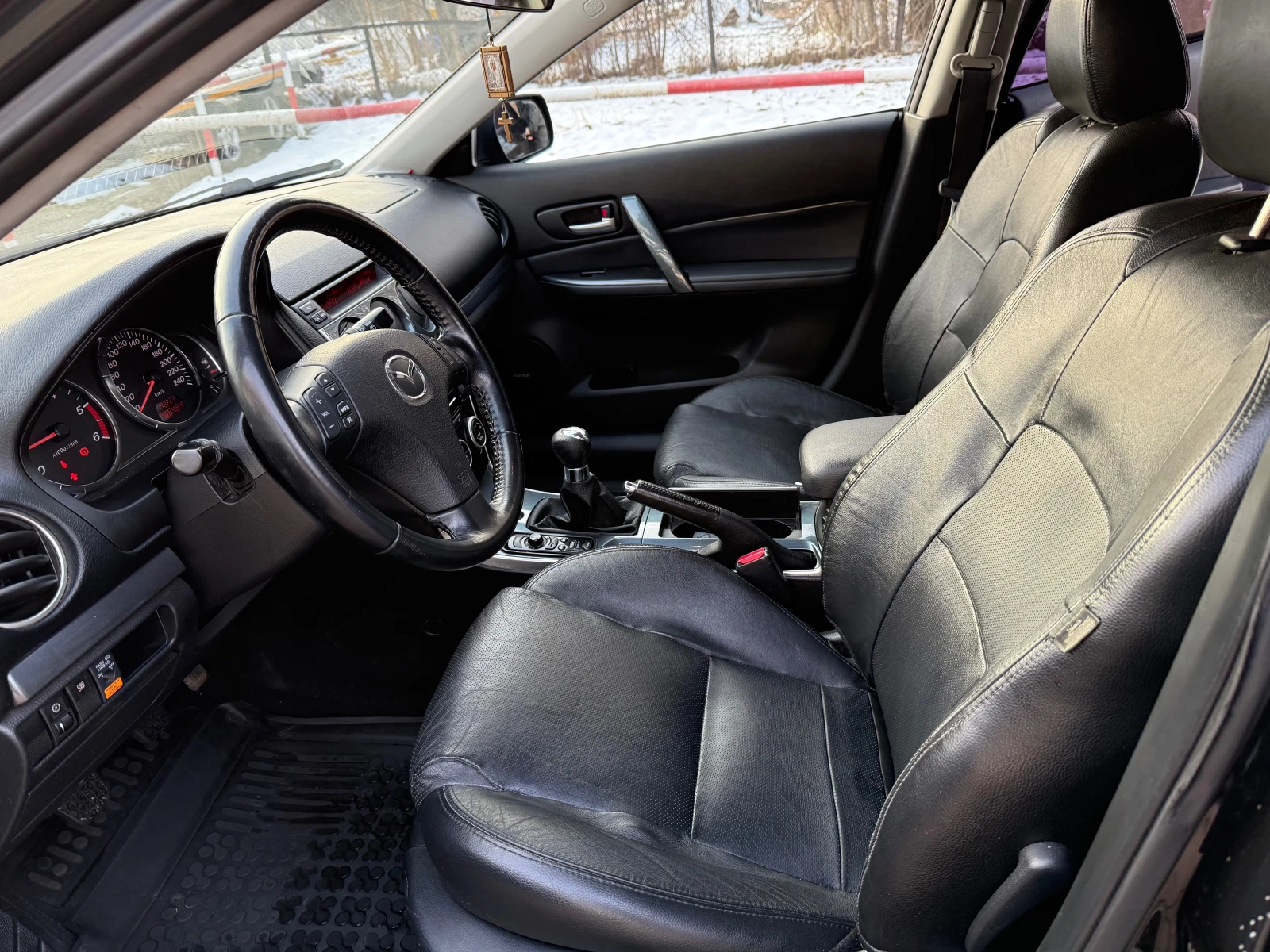 Mazda 6, снимка 8 - Автомобили и джипове - 53747144