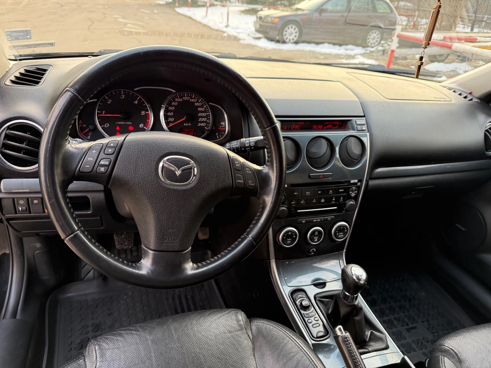Mazda 6, снимка 11 - Автомобили и джипове - 53747144