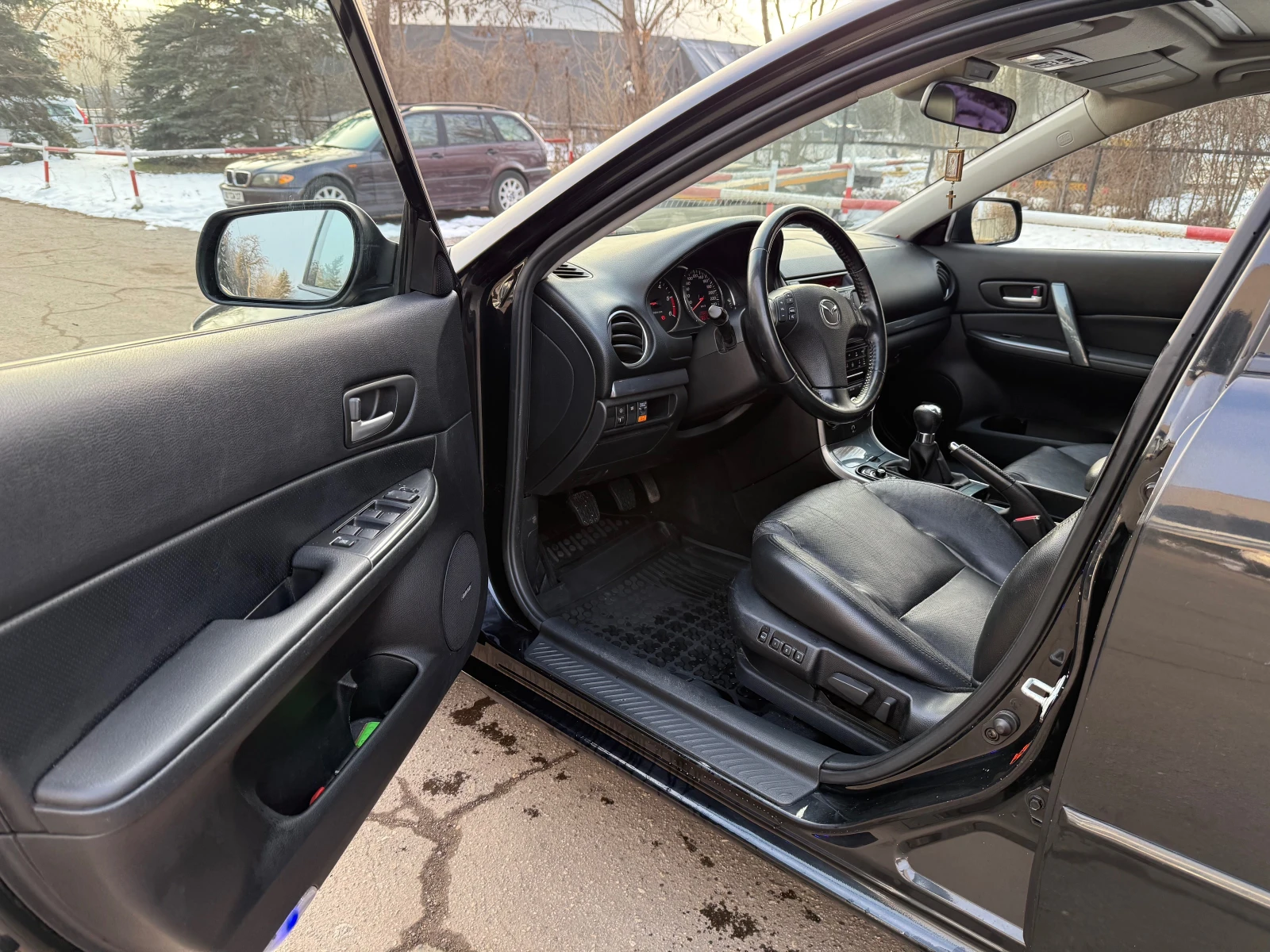 Mazda 6, снимка 9 - Автомобили и джипове - 53747144